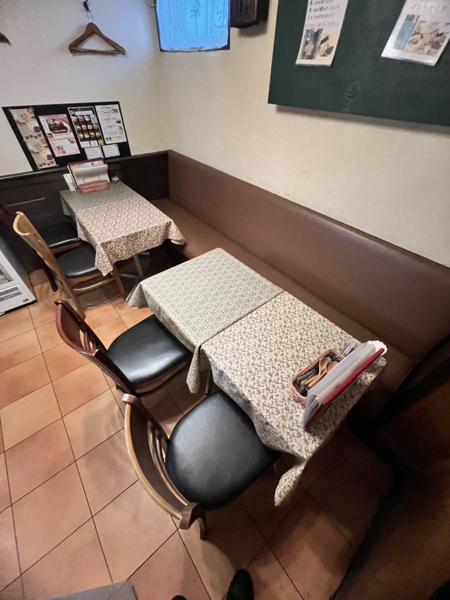 ワイン食堂シャンティ 店内の様子